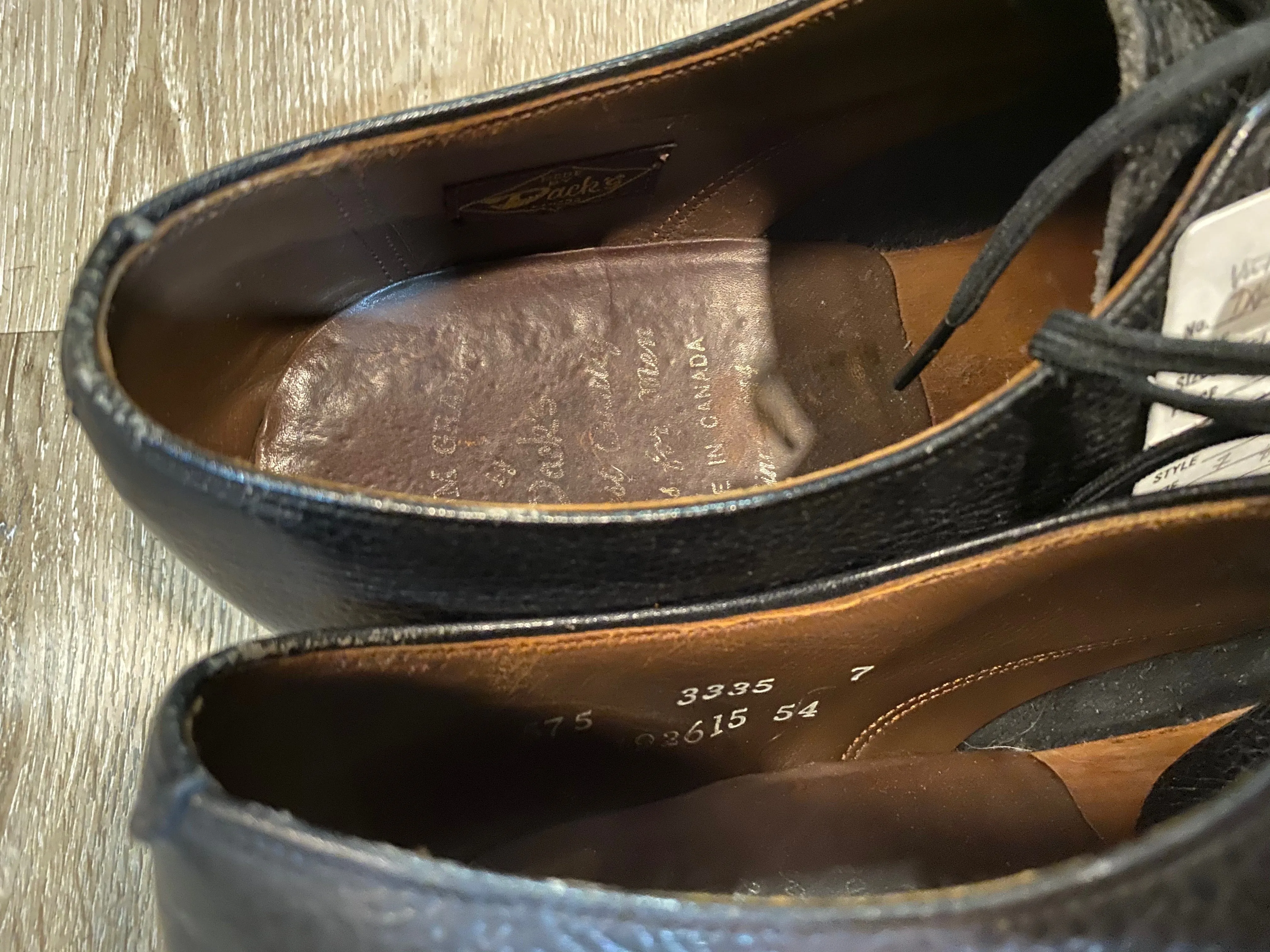 Dack's Derby Shoes 7M 39/40 (Canada)