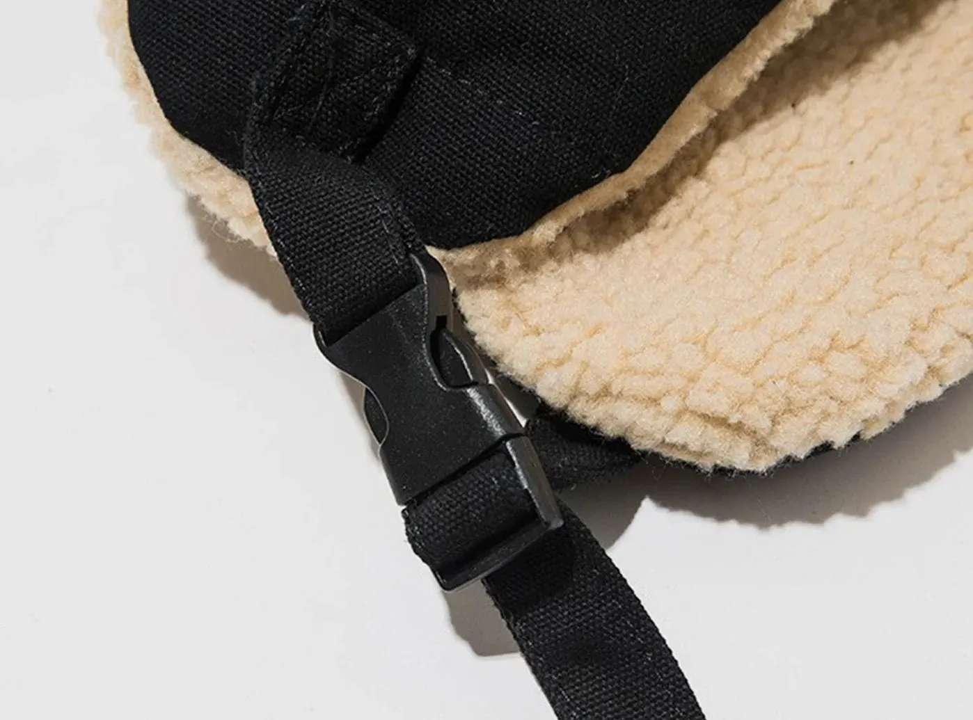 FitVille Warm Bomber Hat with Earflaps (Unisex)
