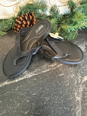 Sandals Flip Flops By Born In Black, Size: 8.5