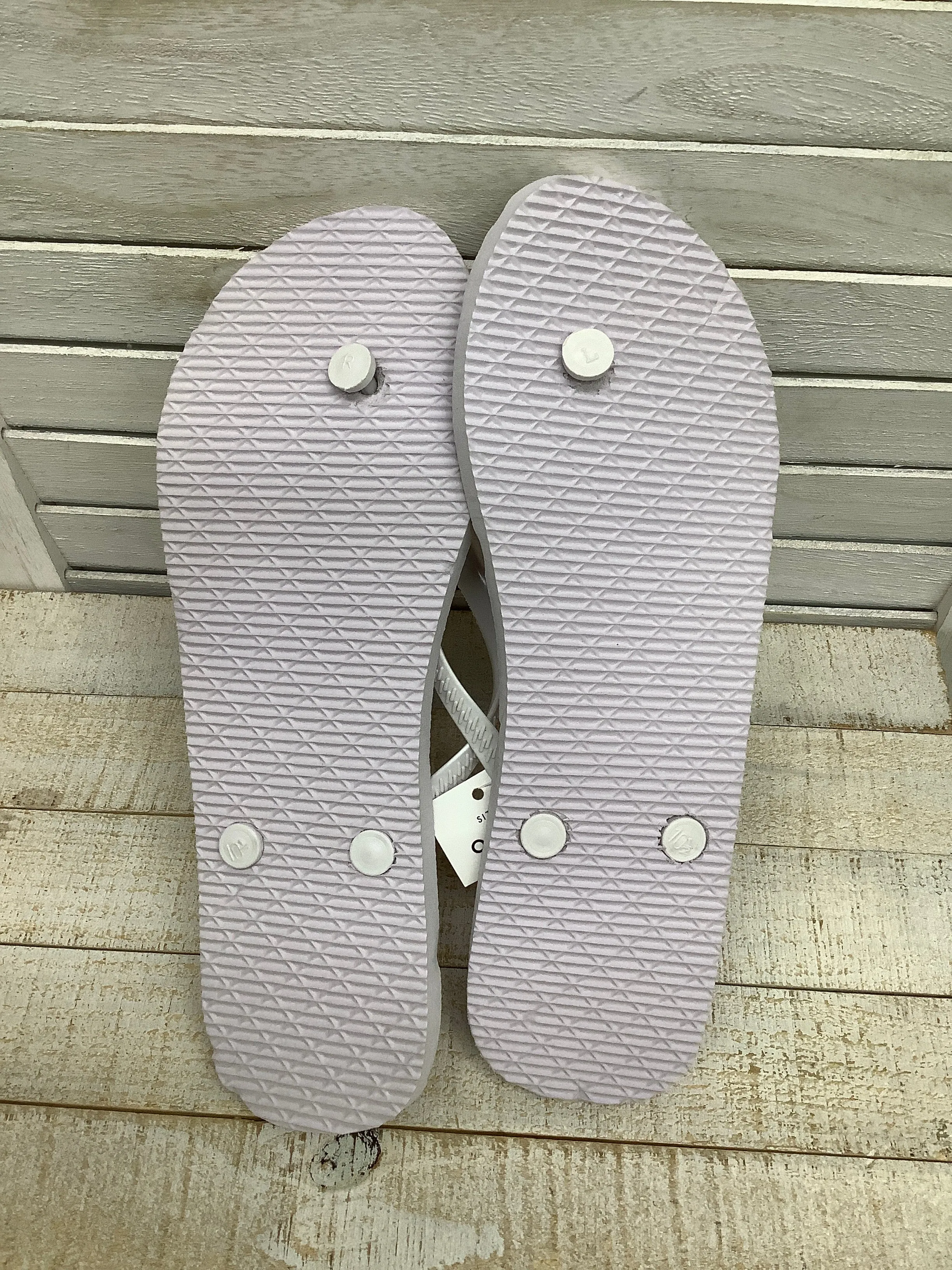 Sandals Flip Flops By Clothes Mentor  Size: 10.5