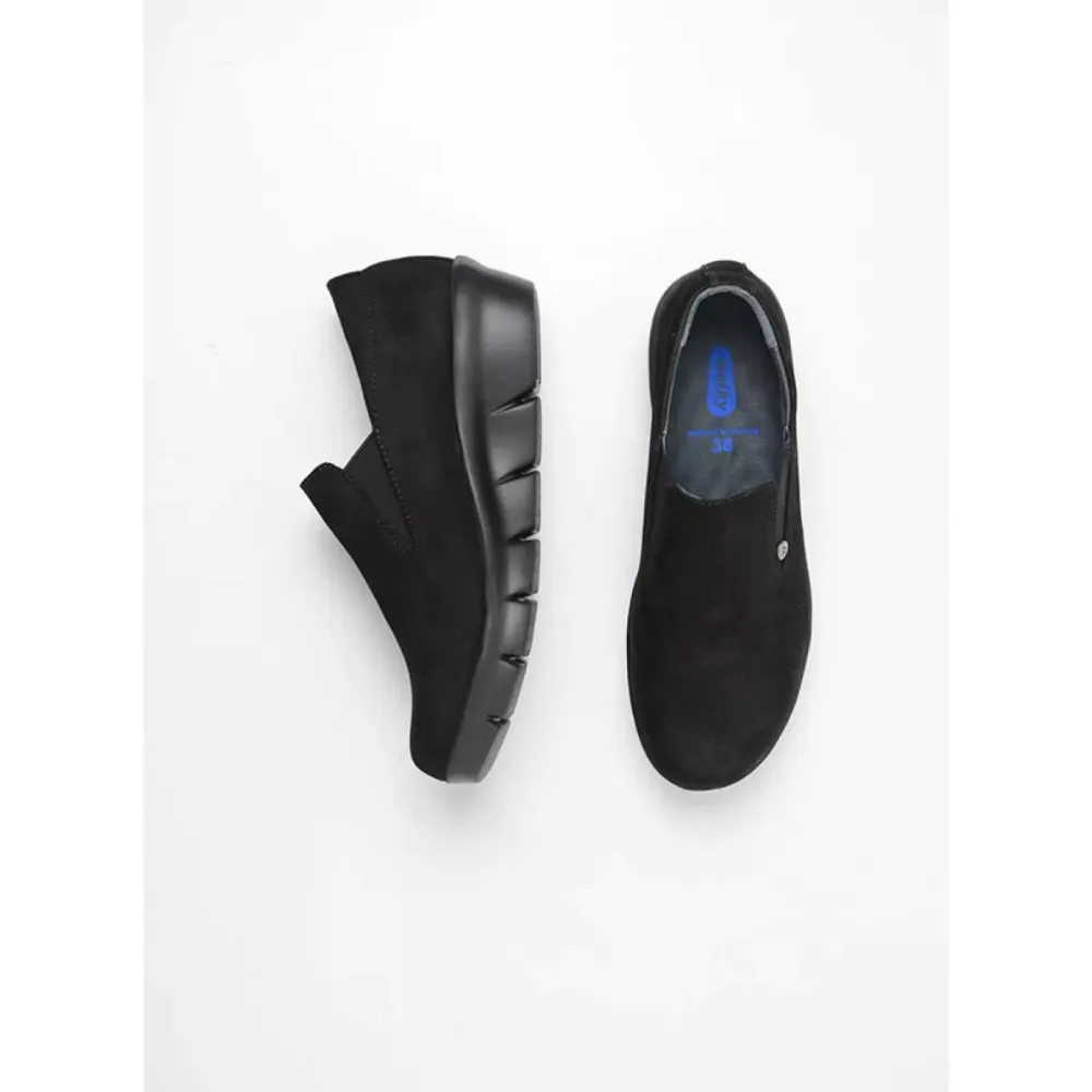 Wolky Mesita Black Antique Nubuck Shoe (Women's)