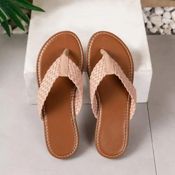 Women's Fashionable Braided Flat Beach Flip Flops 64307447S