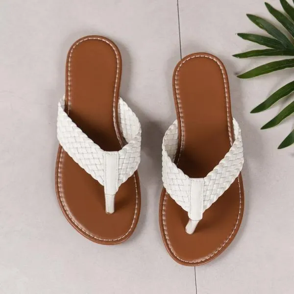 Women's Fashionable Braided Flat Beach Flip Flops 64307447S