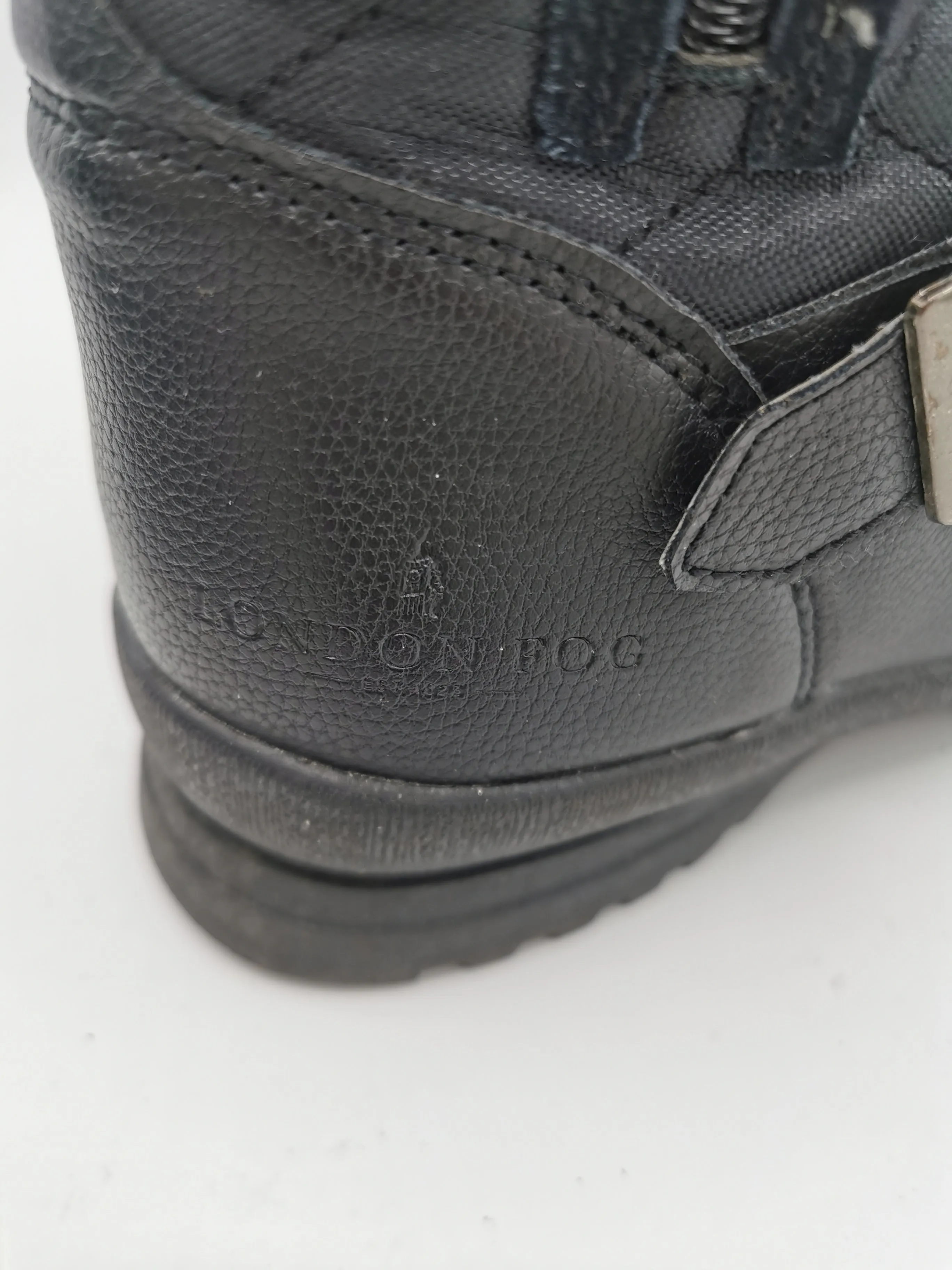 WOMENS SIZE 7 - LONDON FOG, Black Winter Ankle Boots EUC B23
