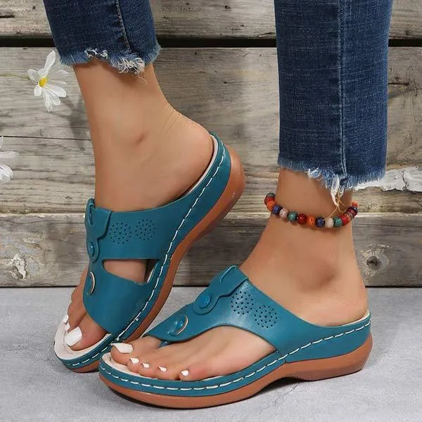 Women's T-Strap Buckled Flat Beach Sandals 16301356C